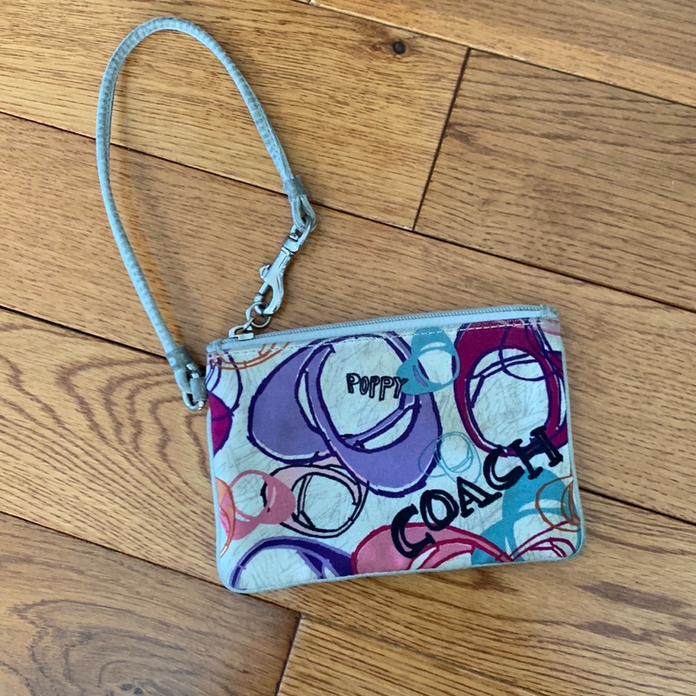 Poppy Coach wristlet